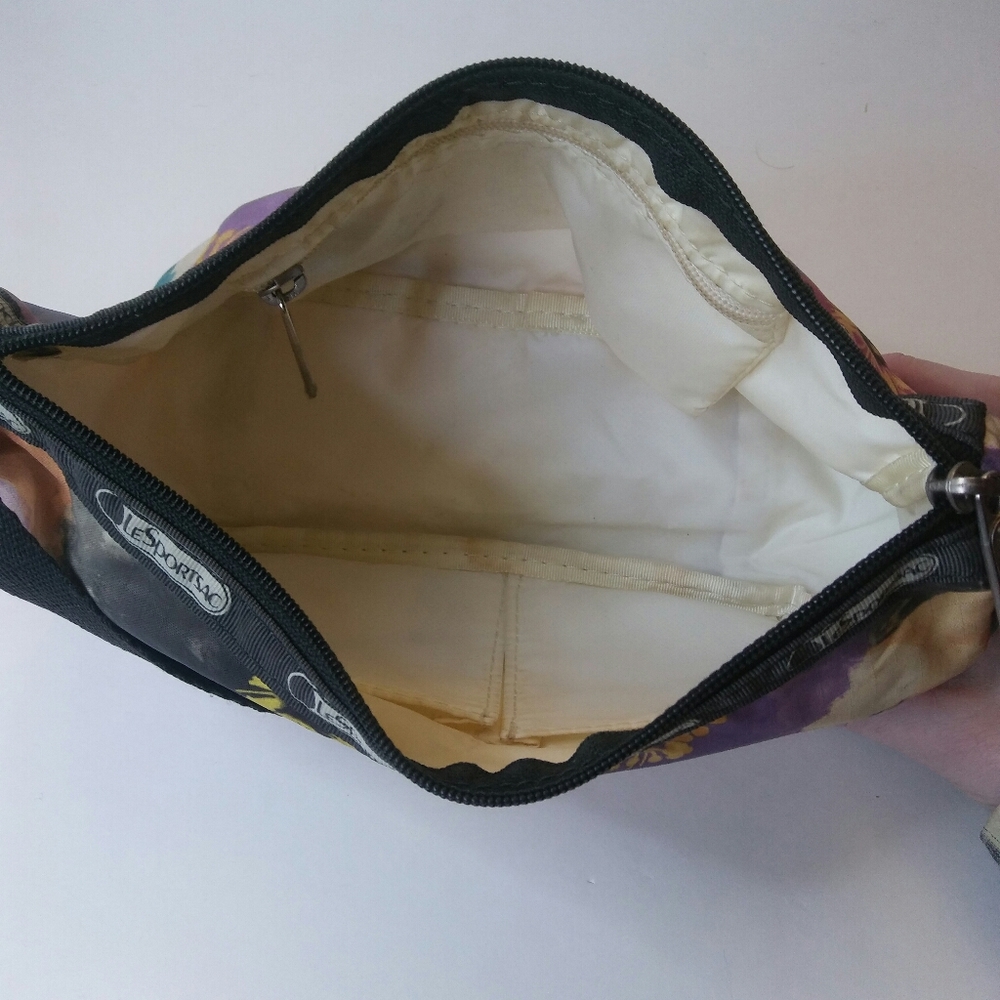 Le Sport Sac Small Size Handbag, 5.25" x 9" - Picture 6 of 6
